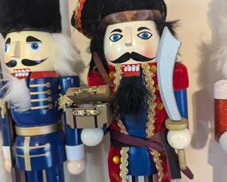 Nutcrackers 