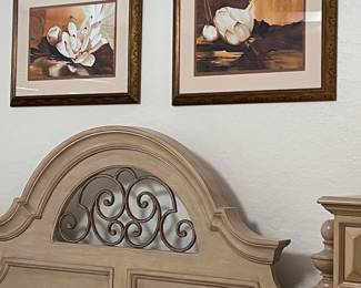 Thomasville Bedroom Suite: Queen Bed Frame, Nightstand and Dresser w Mirror, Highboy, Table Lamp, Art