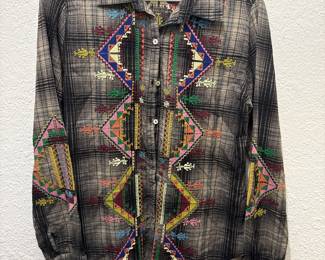 Boutique long sleeve embroidered top medium