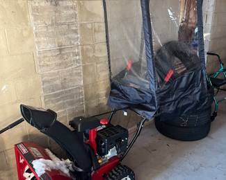 Craftsman 208cc 24" two stage snowblower