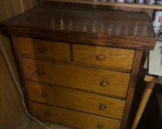 Primitive style Chester drawer handmade