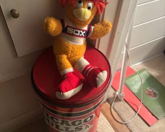 Chicago bulls  can and vintage white Sox bear googly eyes 
