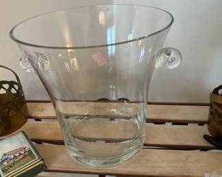 Champagne glass bucket