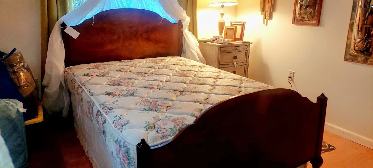 jr antique double bed with canopy