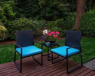Outdoor chair and table set