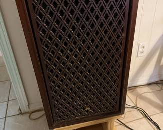Sansui SP 2000 Speakers 3 Plus Sanyo 1 Speaker