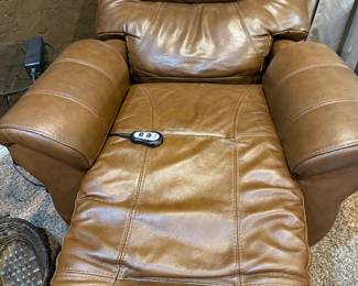 Lift chair reclining
