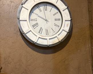 Decorative wall clock