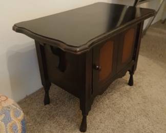 Sexy vintage Walnut Radio Smoker humidor from the 40's! 21x12x16. $120.