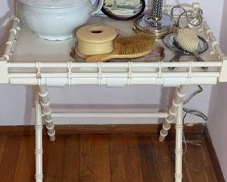 Folding Bamboo Luggage Rack with Removeable Tray And Vanity Items