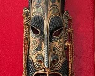Papua New Guinea Carved Wooden Mask