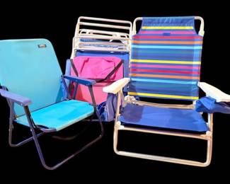 6 Folding Beach Chairs