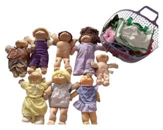 8 Cabbage Patch Dolls Mystery Lot Of Doll Clothes