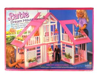 1985 Vintage Barbie Dream House w Original Box