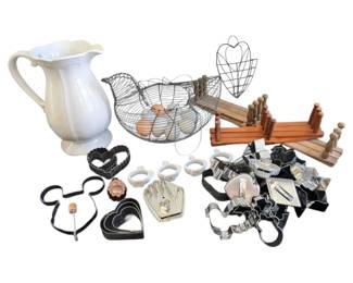 Wire Chicken Basket, Mug Racks, Primitive Kitchen Goods