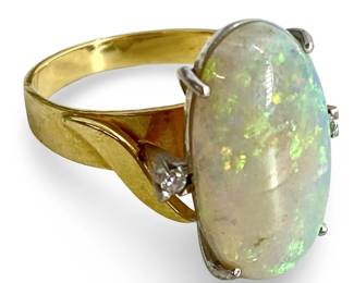 Size 8.5 18K Gold Opal and Diamond Ring