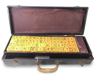 Circa 1940 Chinese Mahjong Bakelite Set