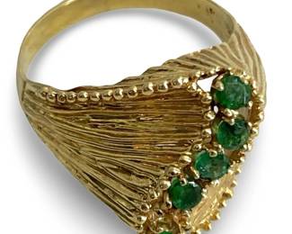Size 10 14K Gold Emerald Inlaid Ring