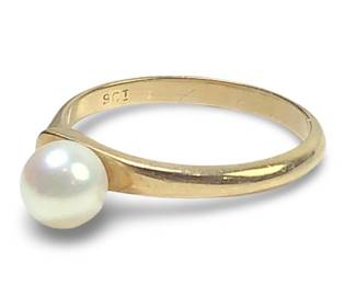 Vintage 9Ct Yellow Gold With Pearl Ring