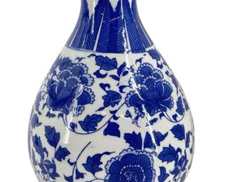 Jingdezhen Chinese Blue and White Porcelain Vase
