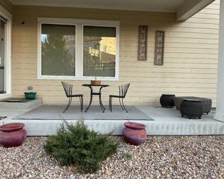 Outdoor Furniture - Pots