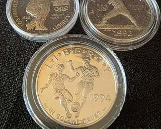1983S U.S. Olympic,1994 World Cup  1992S US Olympic Baseball Silver Dollars