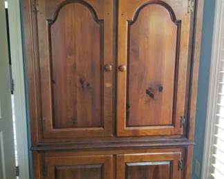 Lexington Furniture Pine Linen Press / Entertainment Cabinet