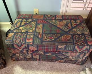 Lane Furniture (Action Industries) Reclining Oversized Chair and Storage Ottoman - Storage Ottoman Detail 