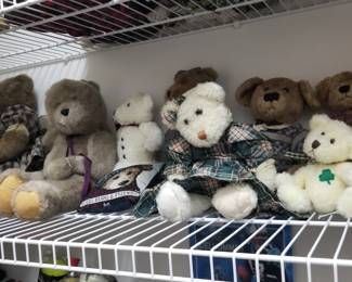 Plush Bears, including Boyds and JB Bean