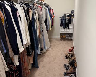 Gently & new clothing. 