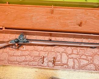 Marx BopaBear G Toy Gun with Case