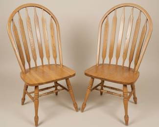 Set of 2 Vintage Oak Arrow Back Windsor Dining Chairs