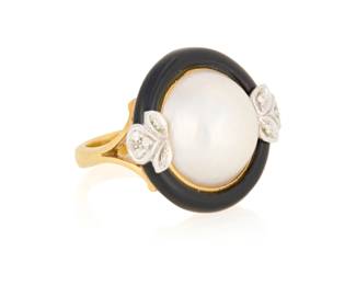 24 An 18K Gold, Mabe Pearl, Onyx and Diamond Ring Centering a round mabe pearl accented by a carved circle of onyx, finished with two side embellishments set with round diamonds  Size: 7 3/4 16.4 grams gross Estimate: $1,500 - $2,000