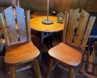 … great vintage rustic chairs