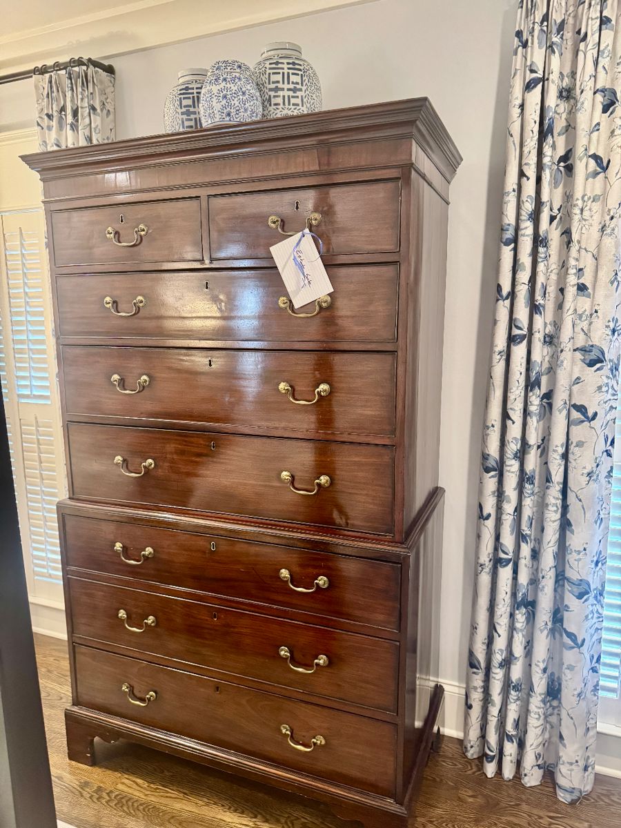 Beautiful mahogany chest