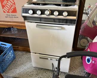 . . . cool apartment stove