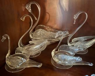 They resemble pieces often attributed to:
	•	Murano-style Italian export
	•	Scandinavian studio glass
	•	Japanese mid-century imports