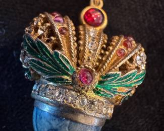 Vintage Art Crown Pendant