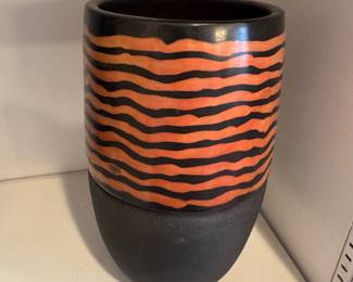 Peruvian Hand Made Clay Vase Signed Maneno Peru