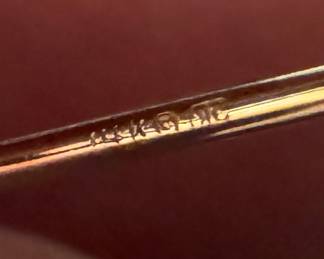 14K Gold Brooch with Tanzanite Gemstone