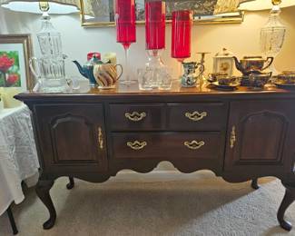 Thomasville cherry sideboard $450