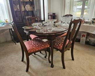 Dining table, 6 chairs, 2 leaves and pads. $400