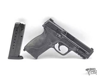 400  NEW Smith amp Wesson MampP9 9mm SemiAuto Pistol 