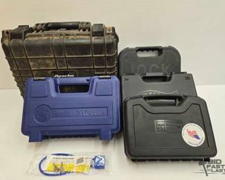 1410  1 Apache 3800 Utility Case and 4 Hardshell Handgun Cases 