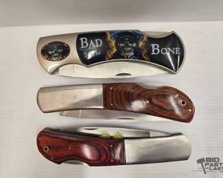 2272  Giant Novelty Pocket Knives 