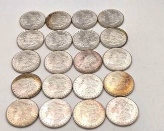 32  20 Morgan Silver Dollar 