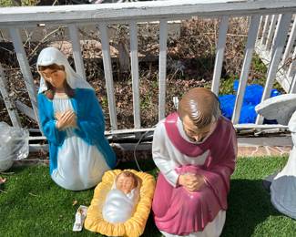 Blow mold nativity