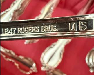 Rogers Bros Reflection Silverplate Flatware Set fourth image