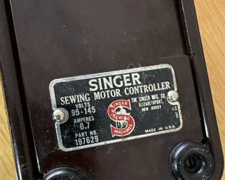 Vintage Singer A SlantOMatic Sewing Machine with Foot Pedal third image