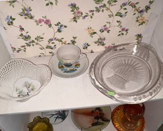 EAPG glass wheat bowl carnival glass